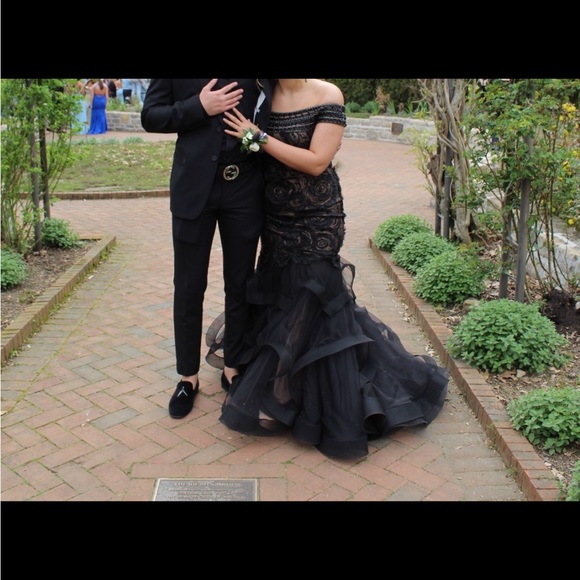 Prom dress - Picture 1 of 6